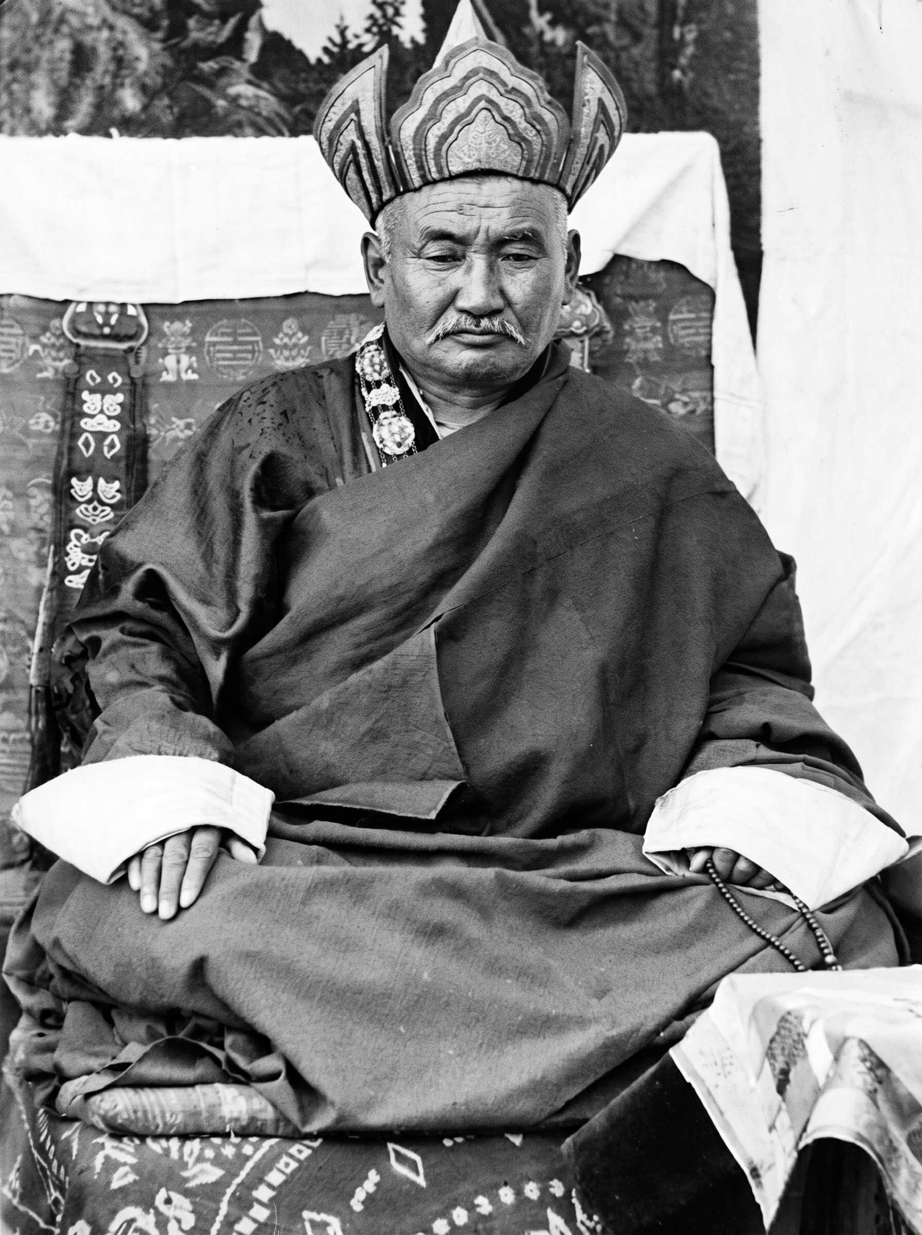Хамбо‑лама Чойнзон‑Доржи Иролтуев (1843–1918) как религиозный деятель и эмчи‑лама тибетской медицины в Бурятии и России - Уролтуев